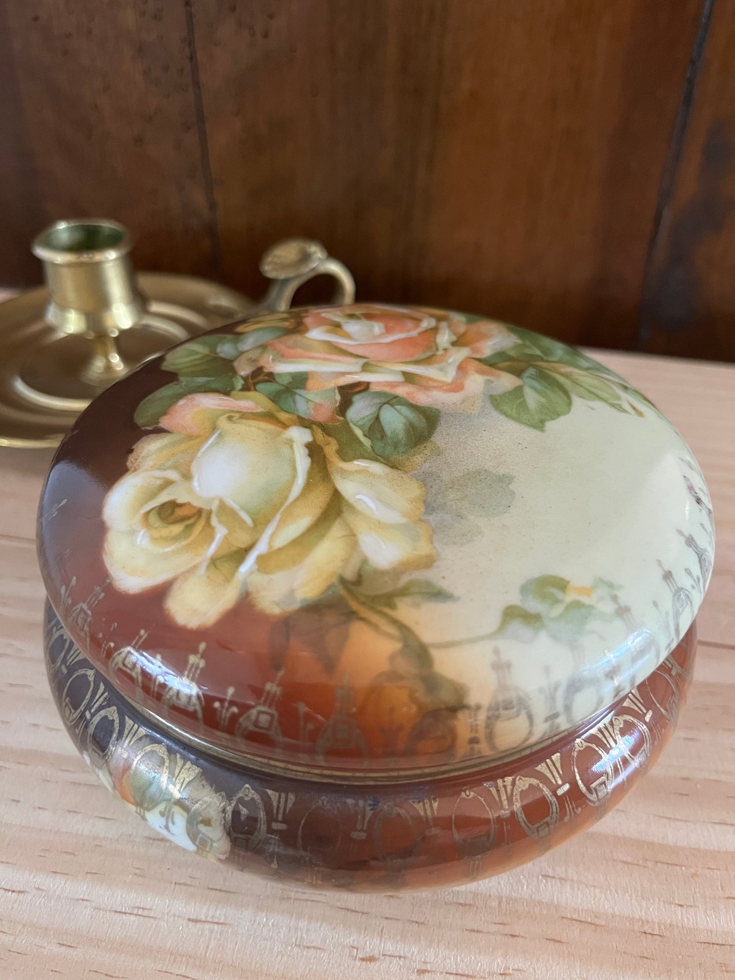 Bonbonnière vintage en porcelaine fleurie – Boîte à bijoux romantique – Boîte décorative ancienne – Idée cadeau
