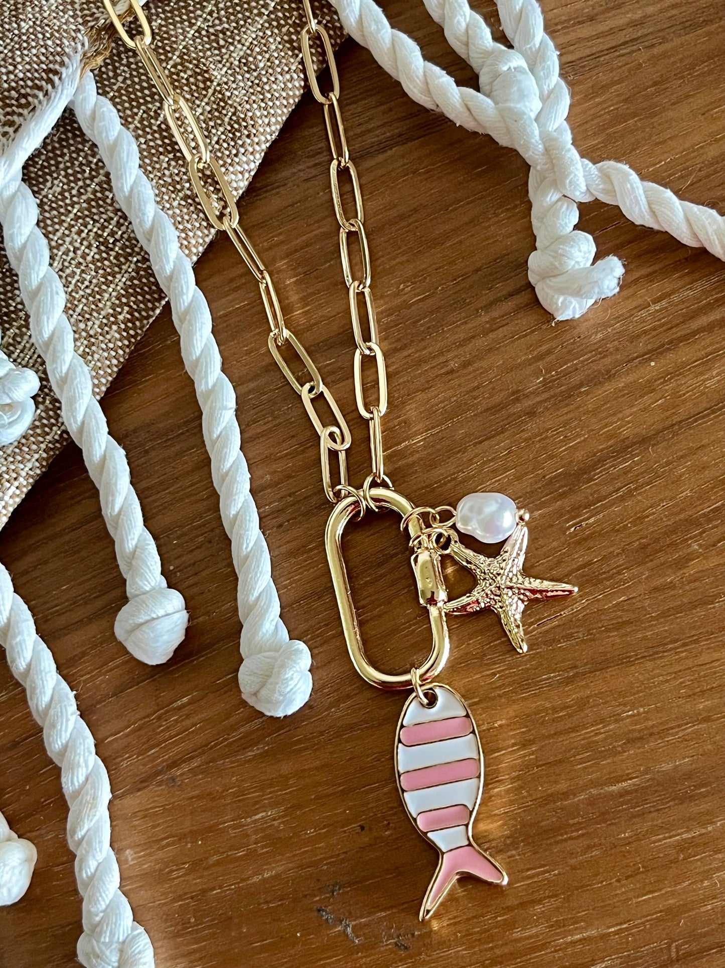 Collier fish