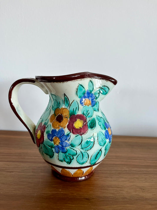 Pot à eau en céramique artisanale – Décor floral polychrome