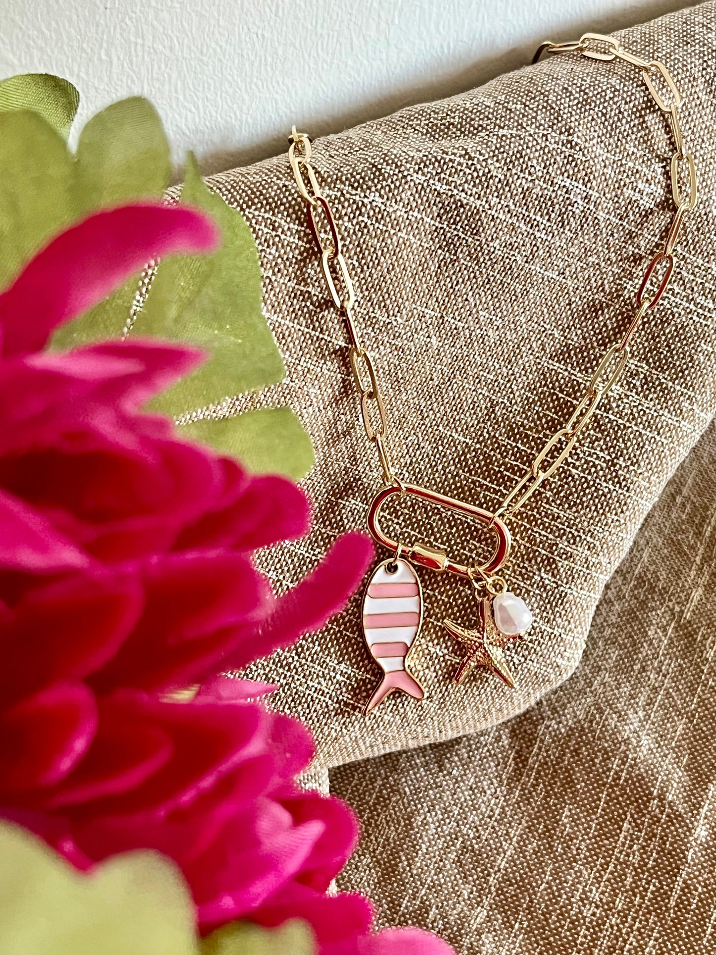 Collier fish