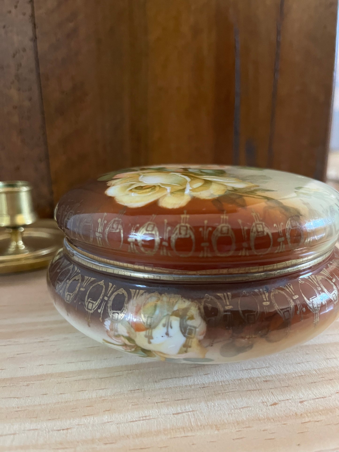 Bonbonnière vintage en porcelaine fleurie – Boîte à bijoux romantique – Boîte décorative ancienne – Idée cadeau