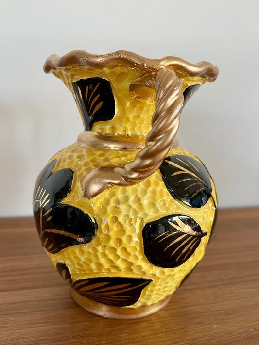 Vase Vallauris vintage jaune et noir – céramique texturée, anses torsadées – déco rétro 50/70
