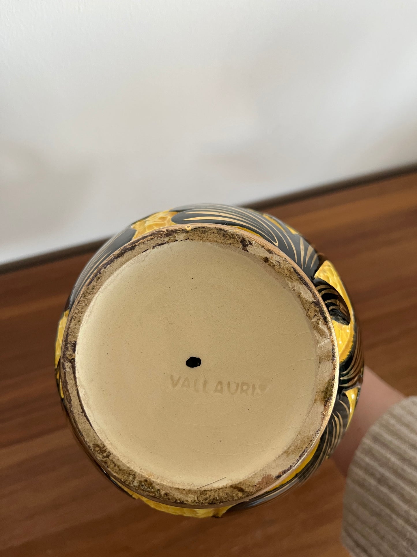 Vase Vallauris vintage jaune et noir – céramique texturée, anses torsadées – déco rétro 50/70