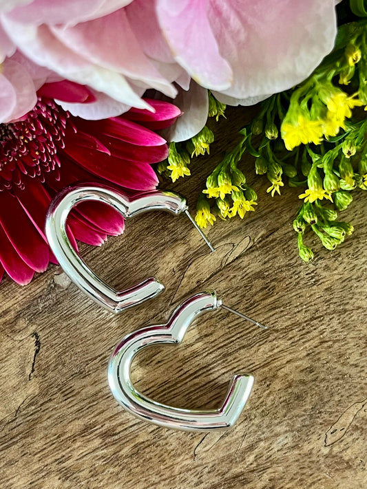 Boucles d’oreilles cœur argentées