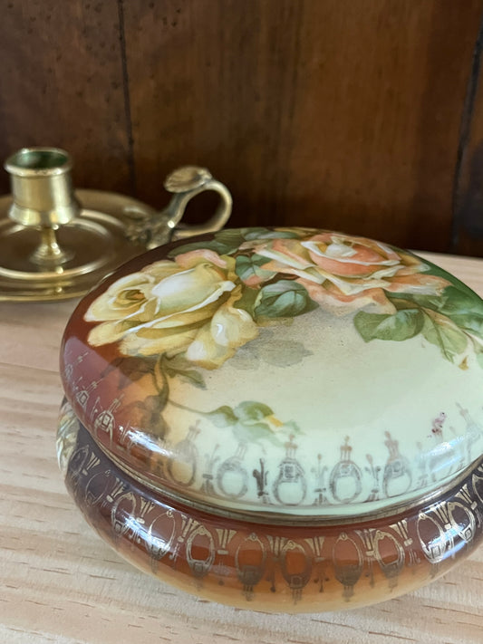 Bonbonnière vintage en porcelaine fleurie – Boîte à bijoux romantique – Boîte décorative ancienne – Idée cadeau