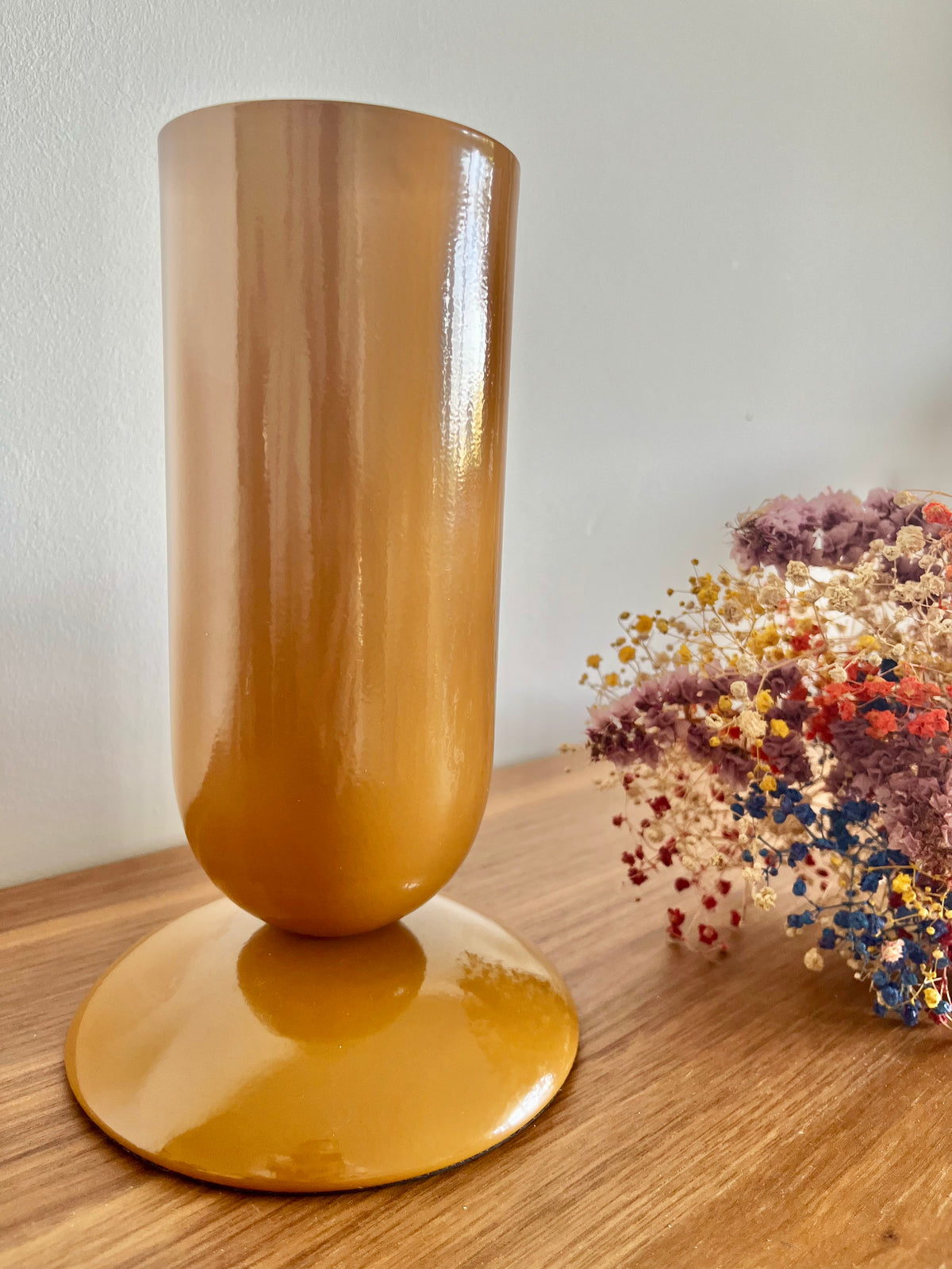 Vase rétro jaune moutarde