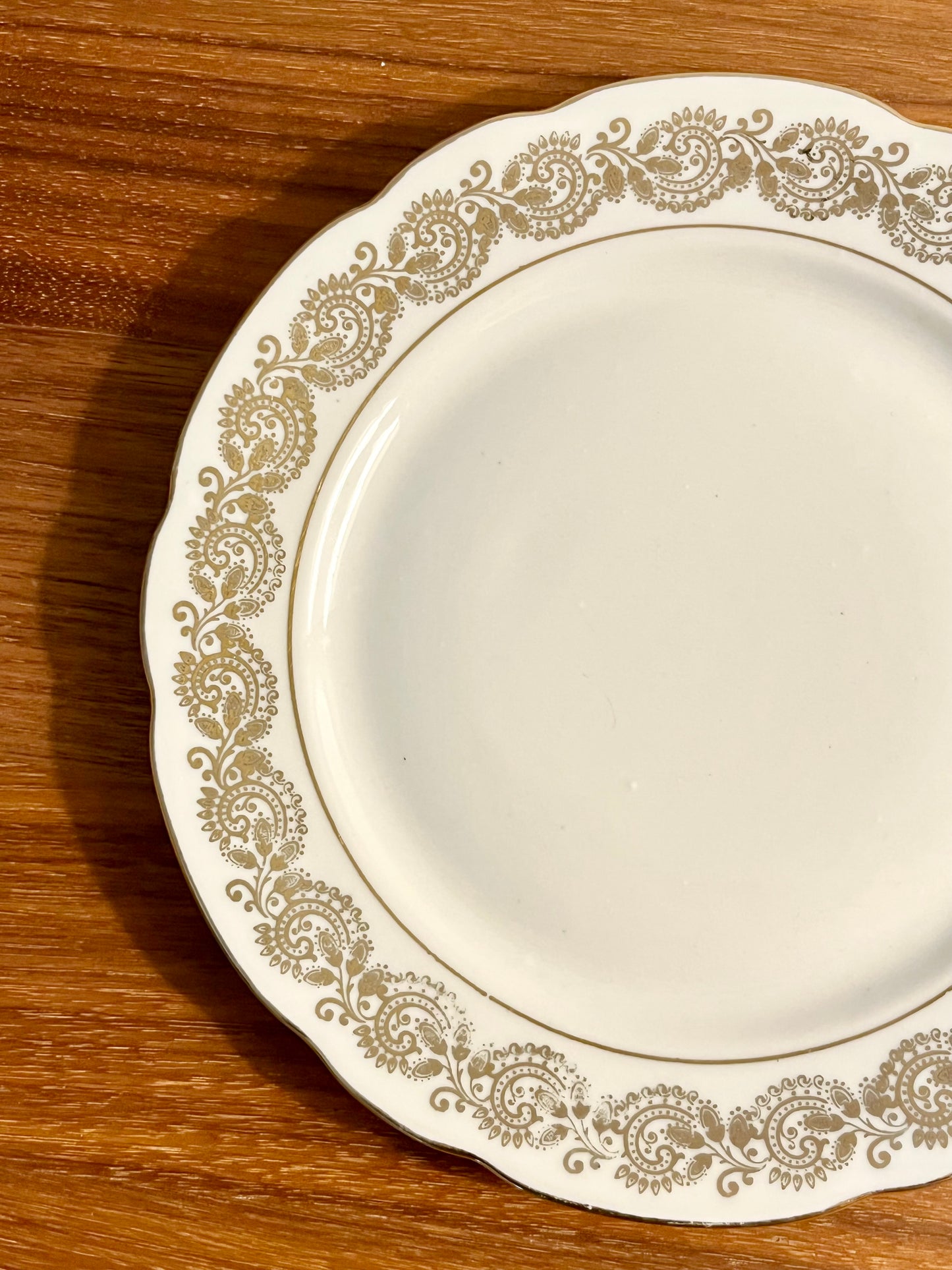Lot de 6 assiettes à dessert vintage en porcelaine – F.D. Chauvigny France