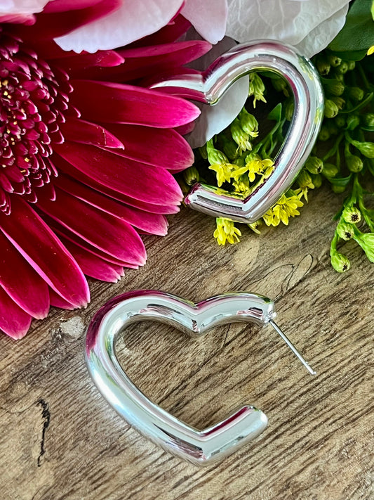Boucles d’oreilles cœur argentées