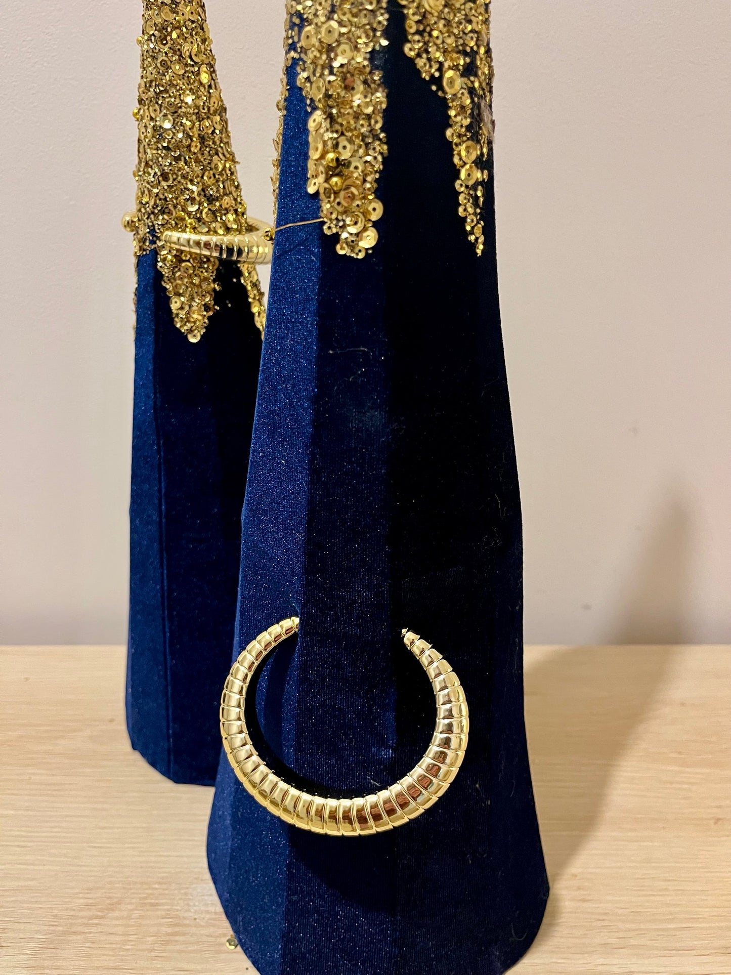 Bracelet jonc strillé doré