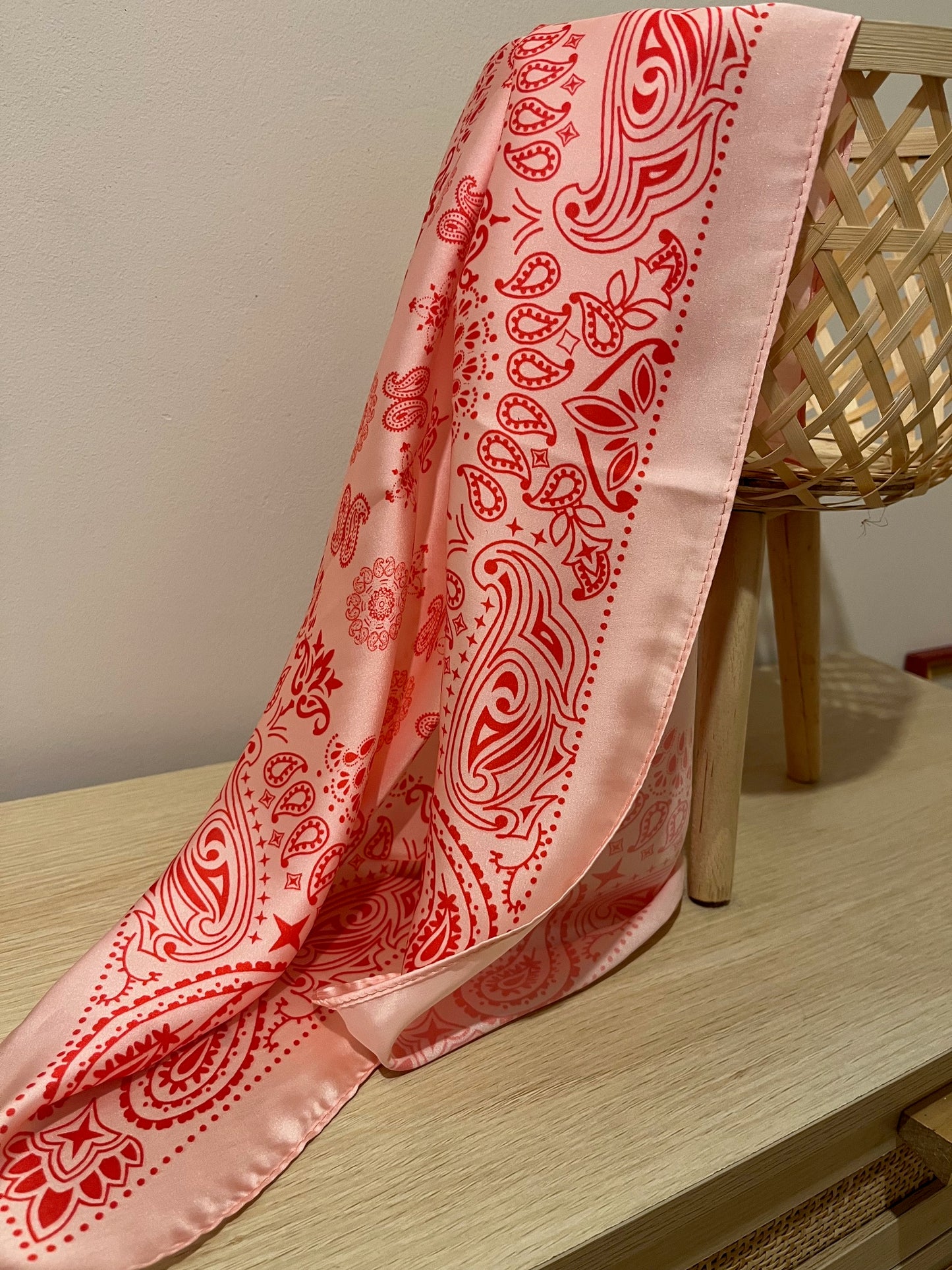 Bandana Carré pink