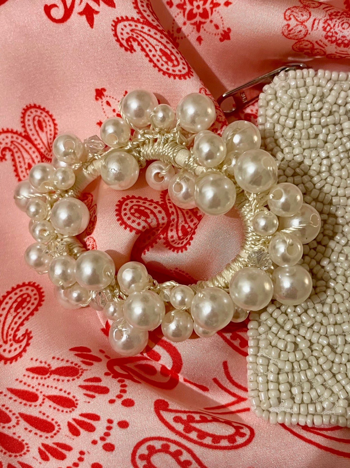 Chouchou grosses perles blanches