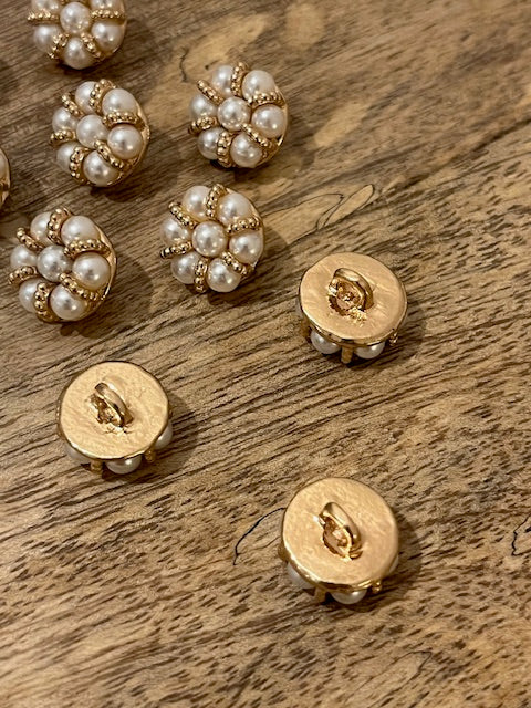 Boutons à coudre nacrés