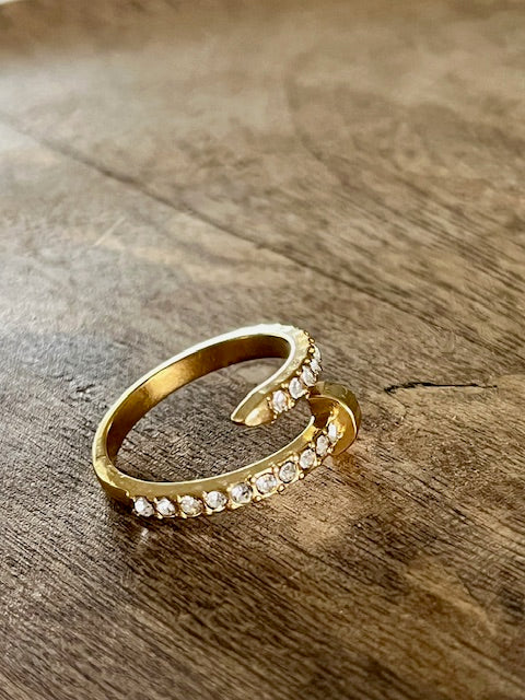 Bague Clouée au sol