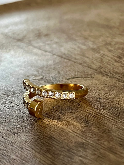 Bague Clouée au sol