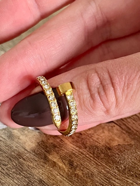 Bague Clouée au sol